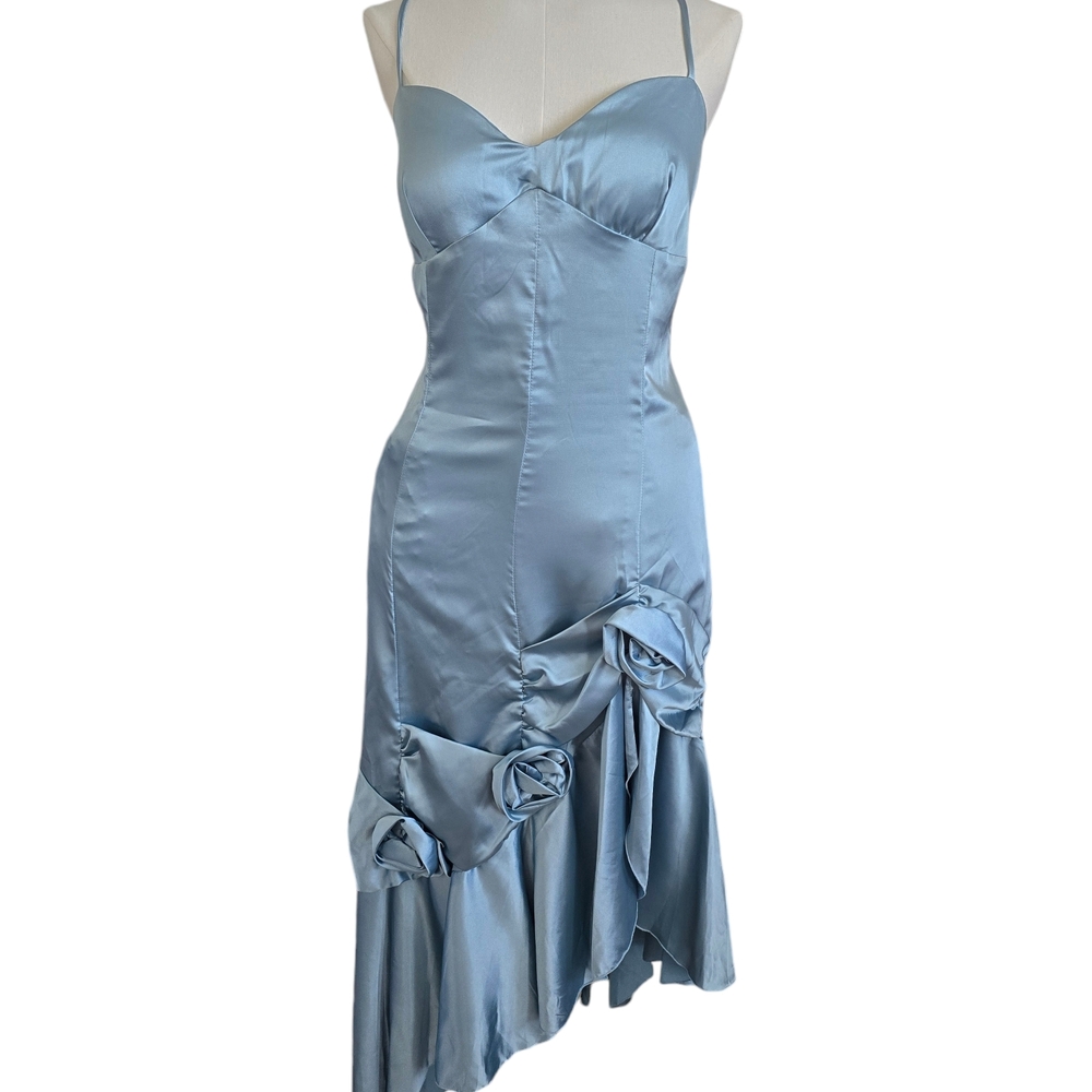 Elegant Blue Satin Dress - Picture 3 of 7